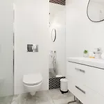 Centre Saski Garden By Renters Apartmán