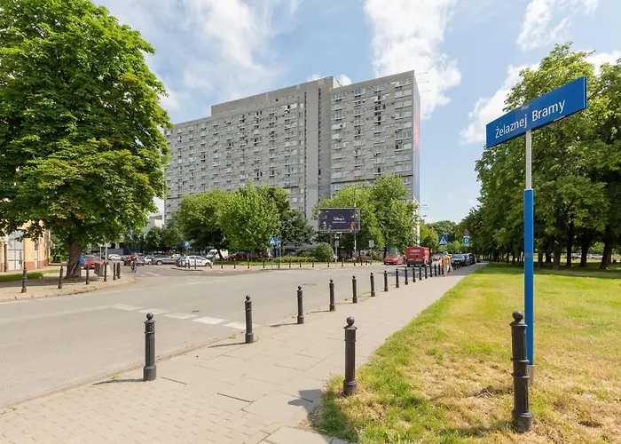 Centre Saski Garden By Renters Apartment Warschau